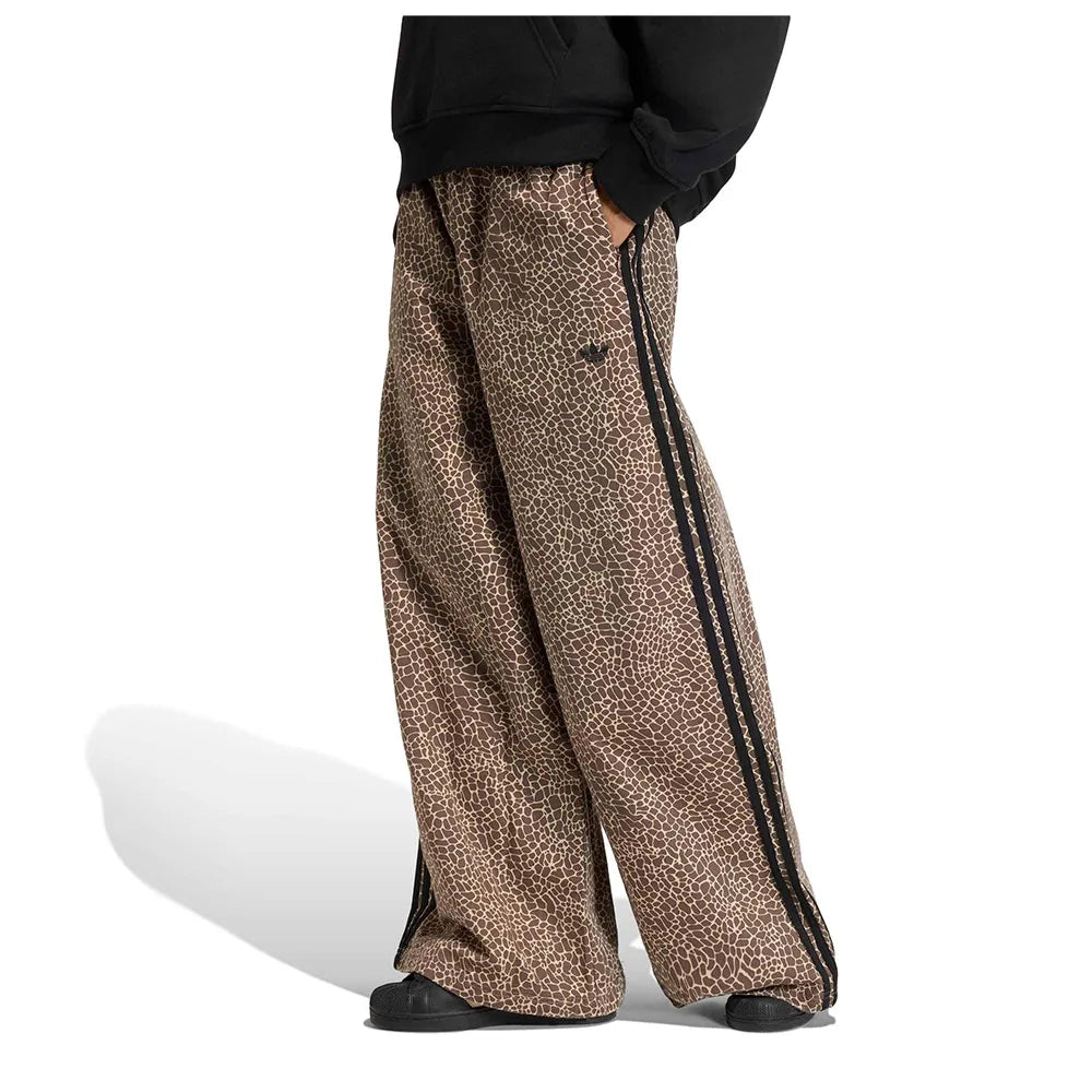 adidas Originals Firebird Oversized AOP jeans