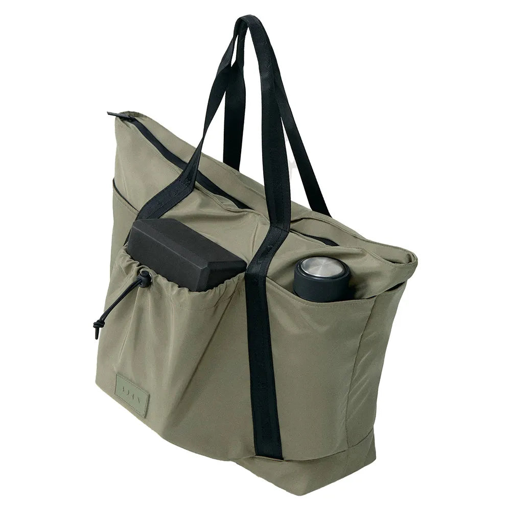 Born living yoga Away 28L bag