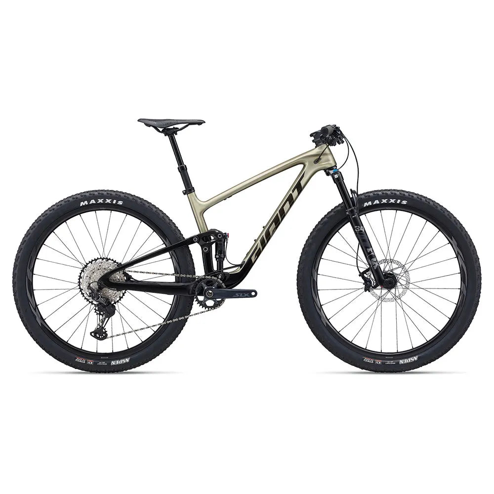 Giant Anthem Advanced 2 29´´ Deore XT 2024 MTB bike