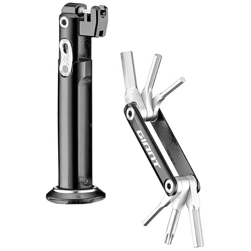 Giant Clutch crank core storage multitool