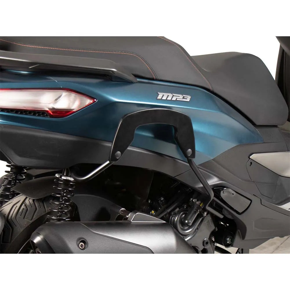 Hepco becker C-Bow Piaggio MP3 Exclusive 530 2022 saddlebags fitting