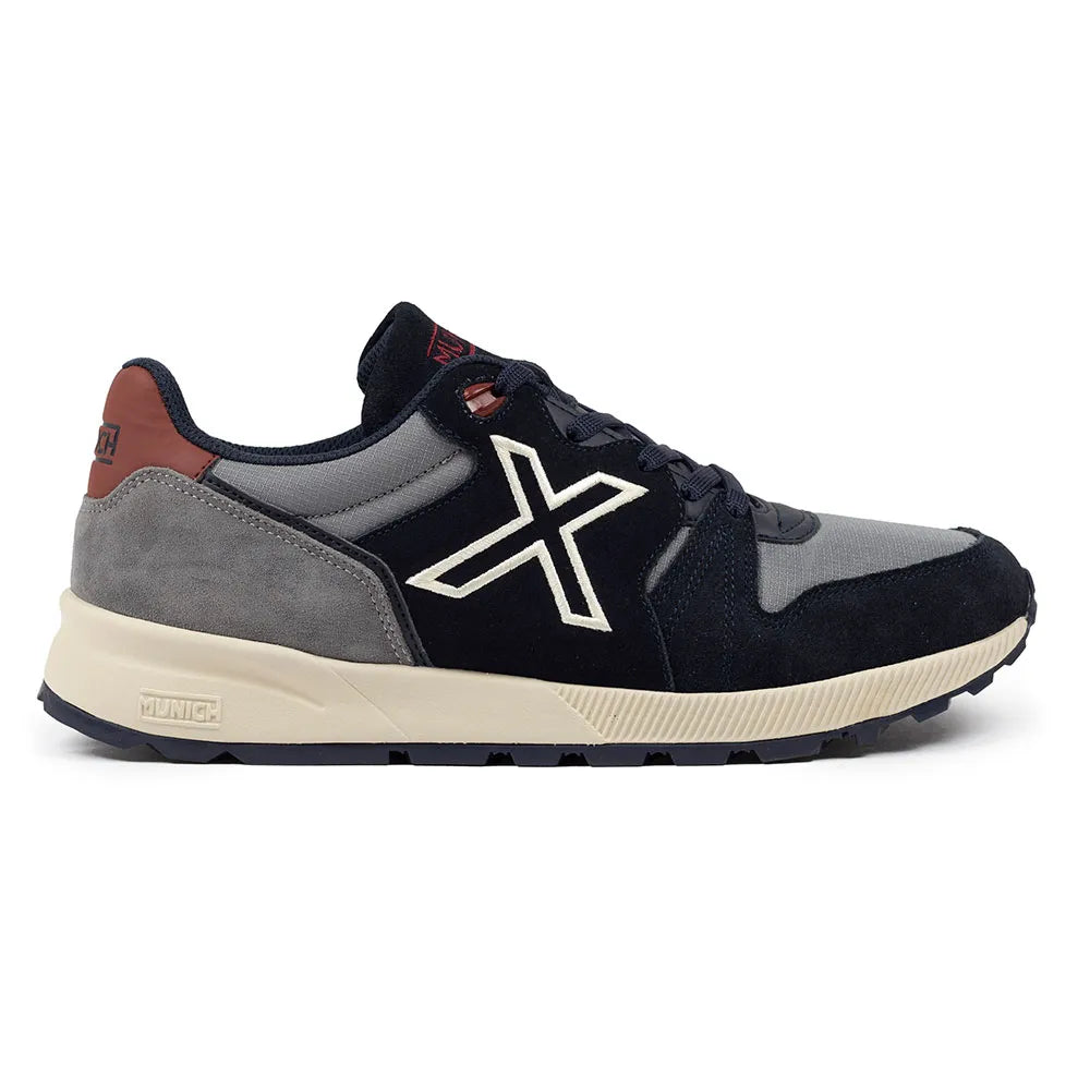 Munich 1030 83 trainers