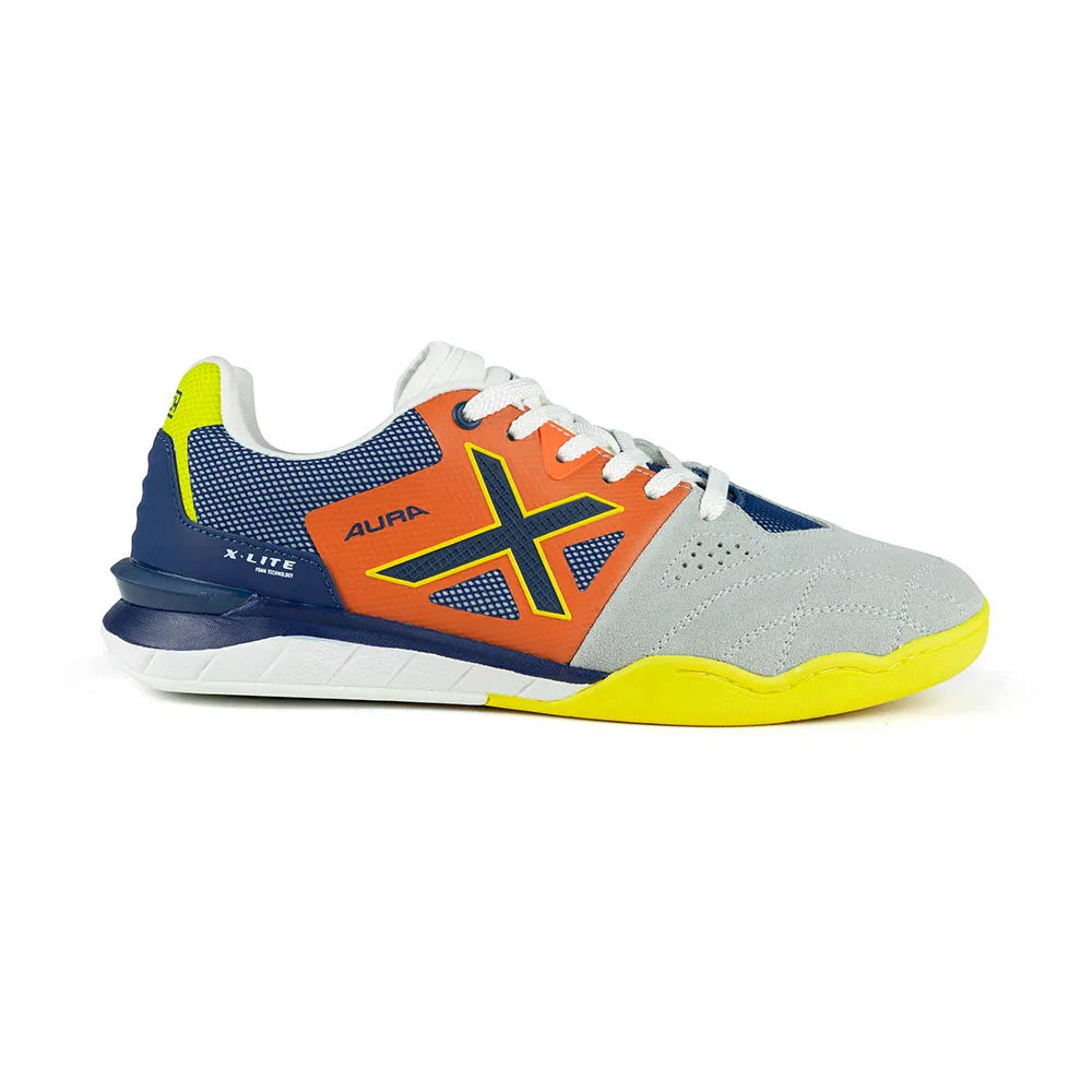 Munich Aura 01 trainers