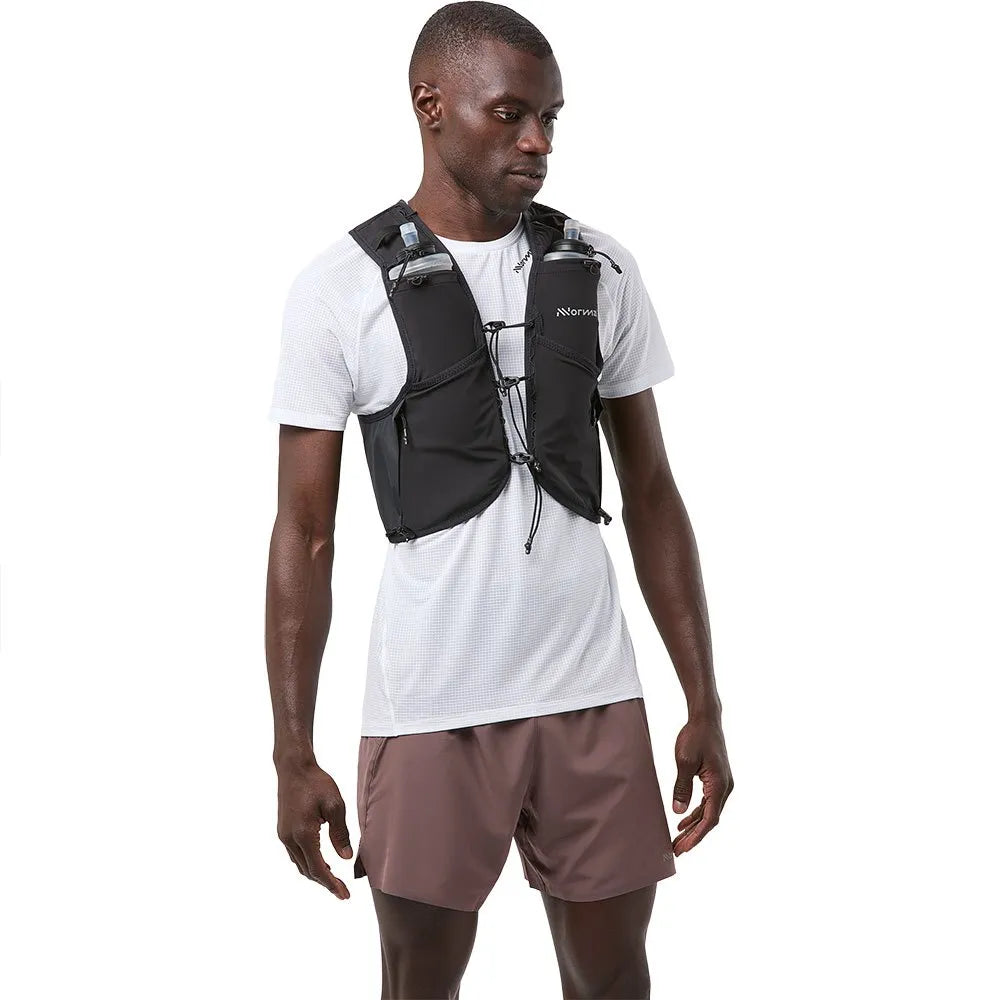 NNormal Race hydration vest