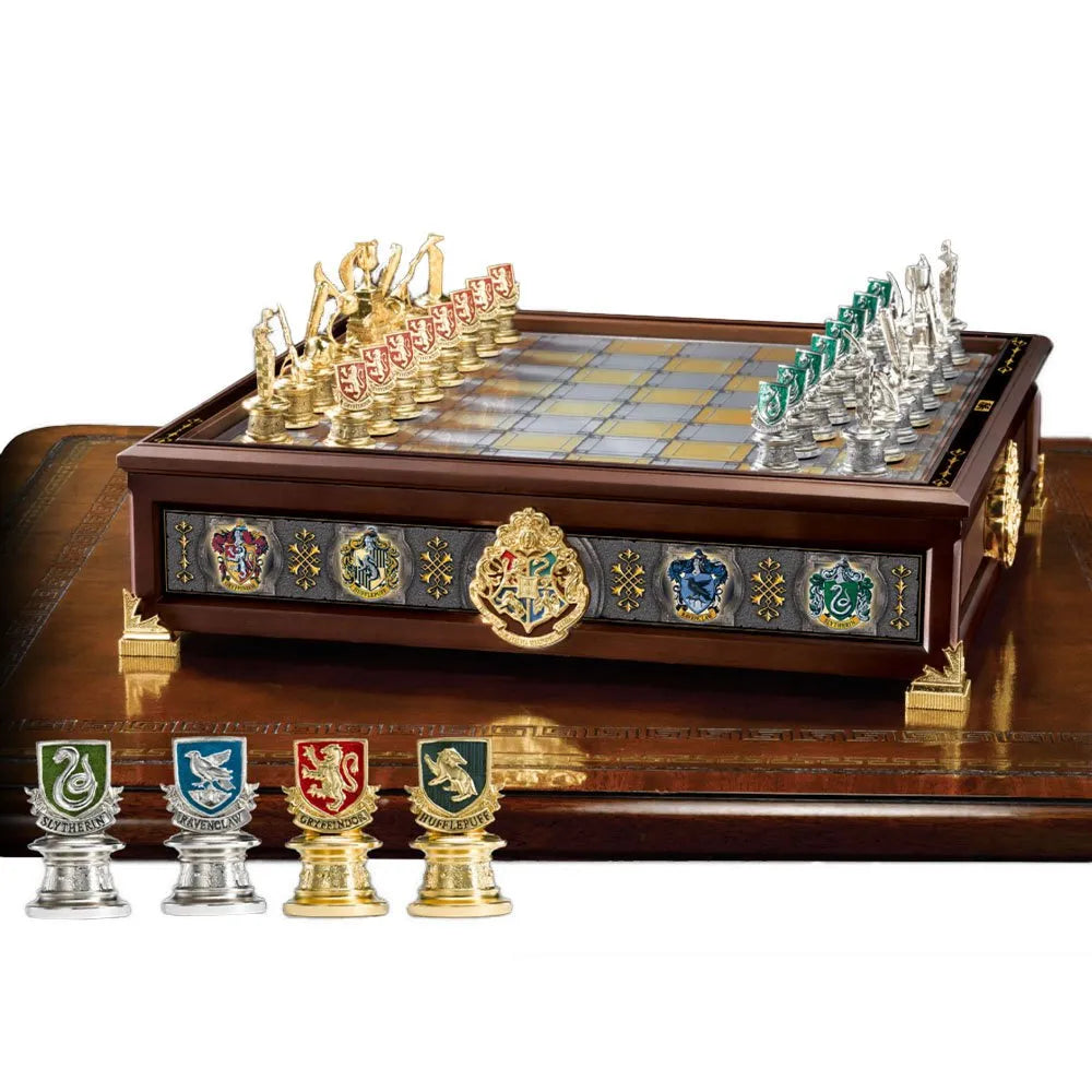 Noble collection Hogwarts Houses Quidditch Chess Board Game