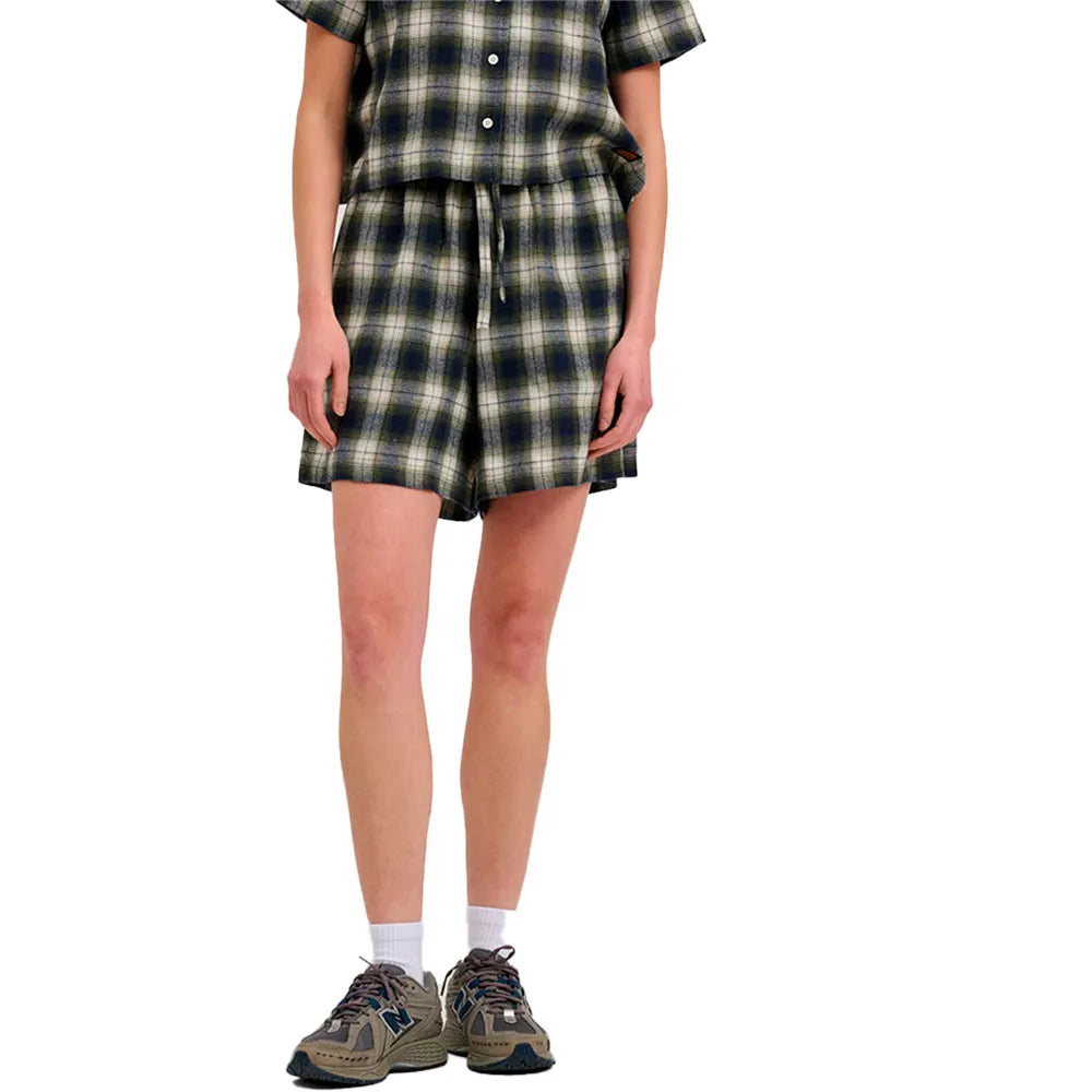 Santa cruz Classic check shorts