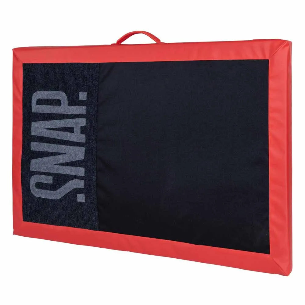 Snap climbing Grand Plaster crash pad