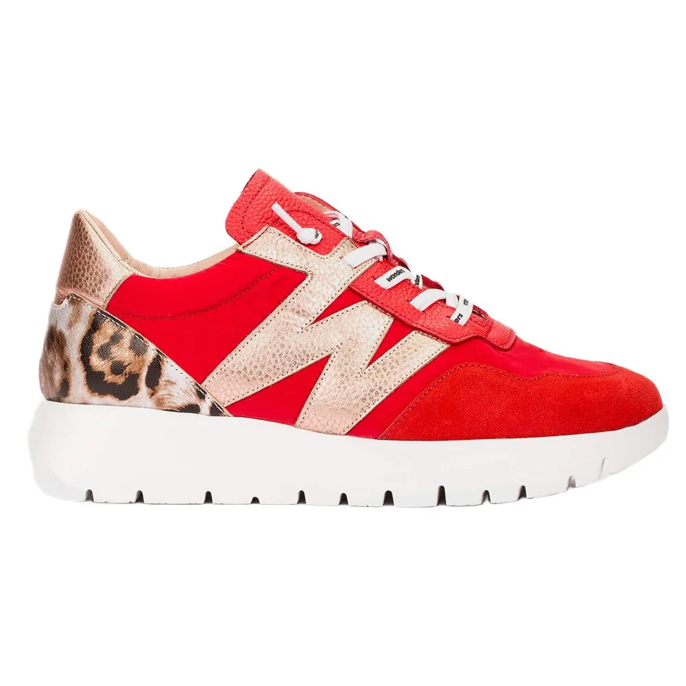 Wonders Odisei 00 trainers