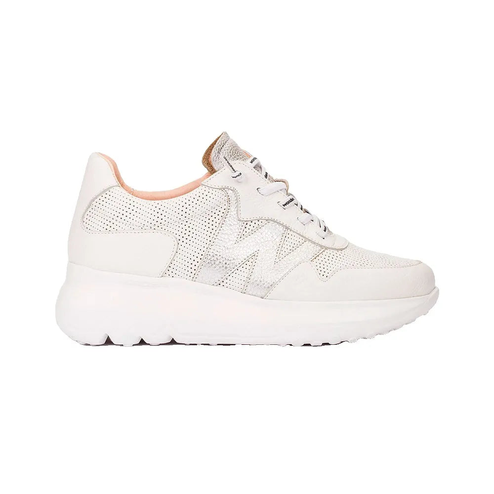 Wonders Ultrafly 21 trainers
