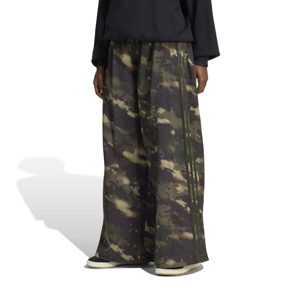 adidas Originals Camouflage Adilenium Track sweat pants