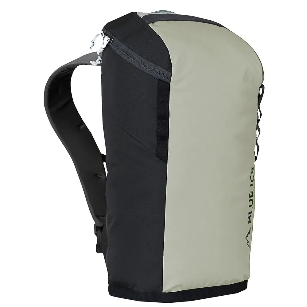 Blue ice Octopus 25L backpack