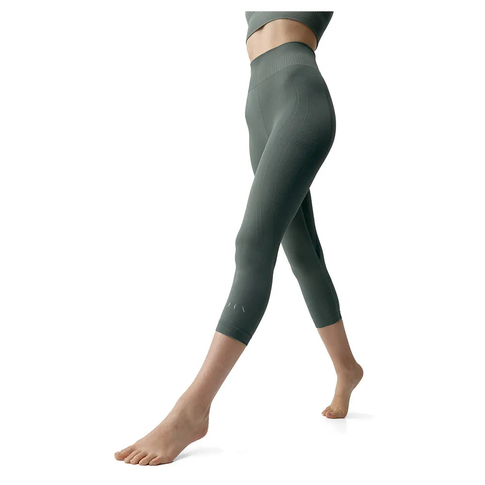 Born living yoga Eris Seamless 3/4 leggings