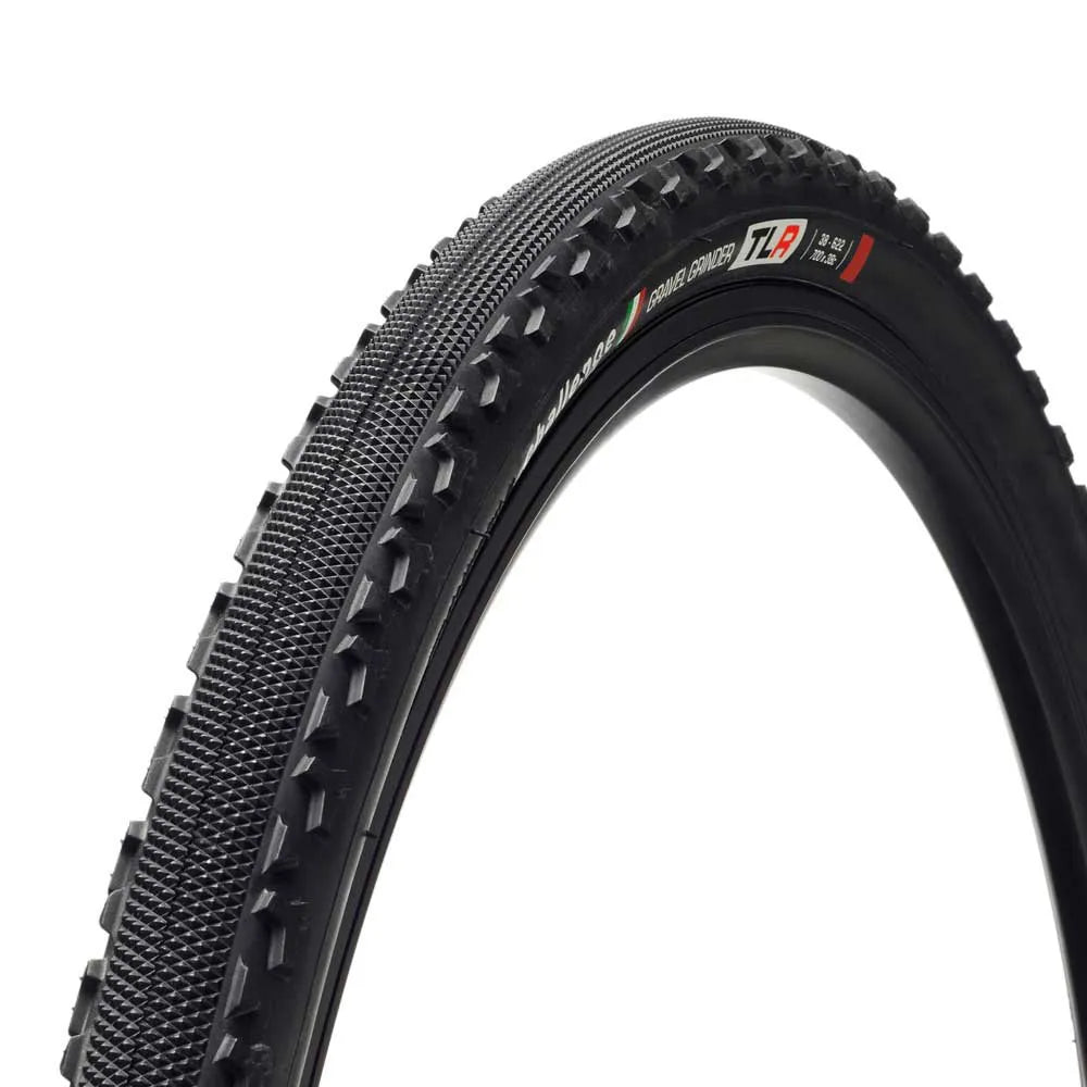 Challenge Grinder 120 TPI Tubeless 700C x 38 gravel tyre