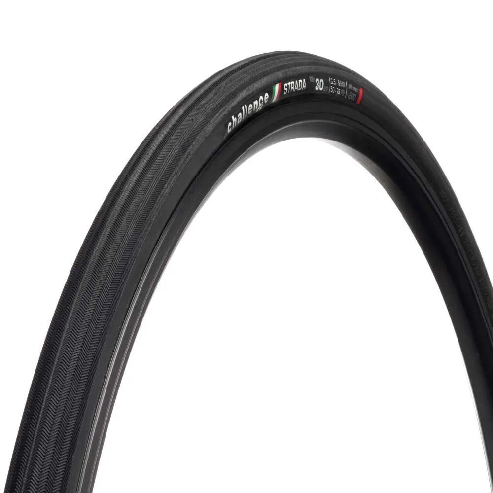 Challenge Strada 700 x 30 road tyre