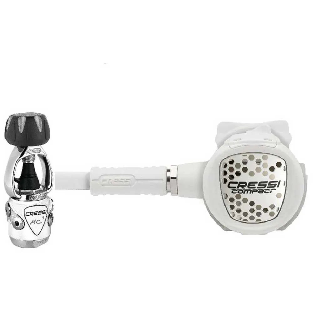 Cressi XS Compact MC9 INT diving regulator set