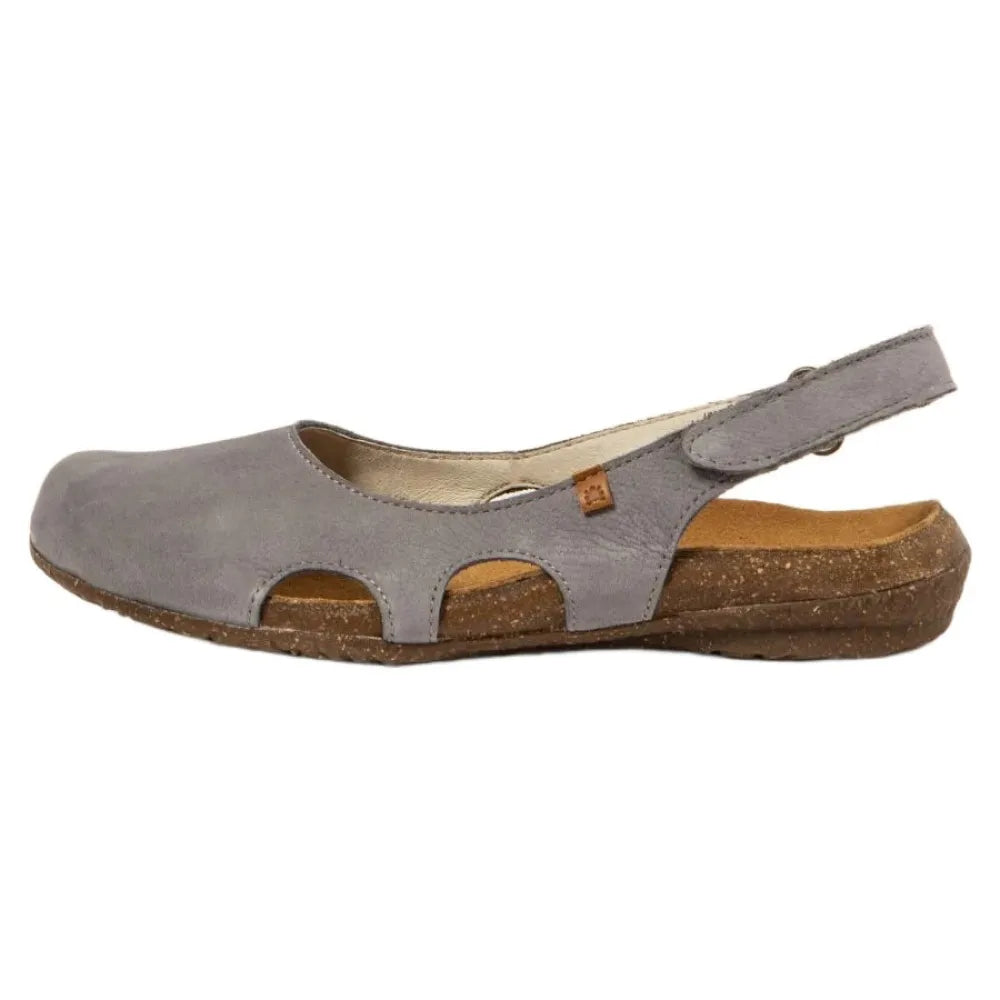 El naturalista N413 Wakataua Barefoot sandals