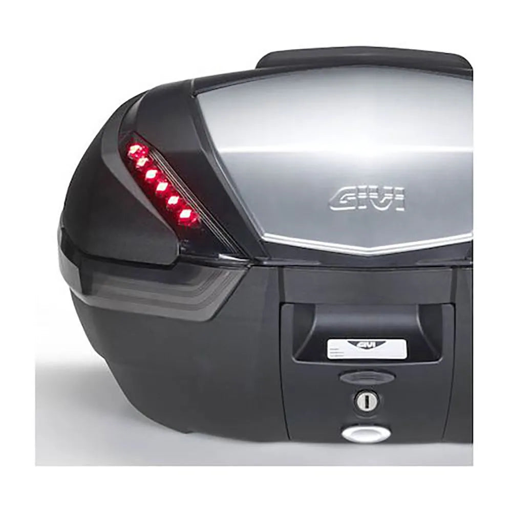 Givi V47 rear light