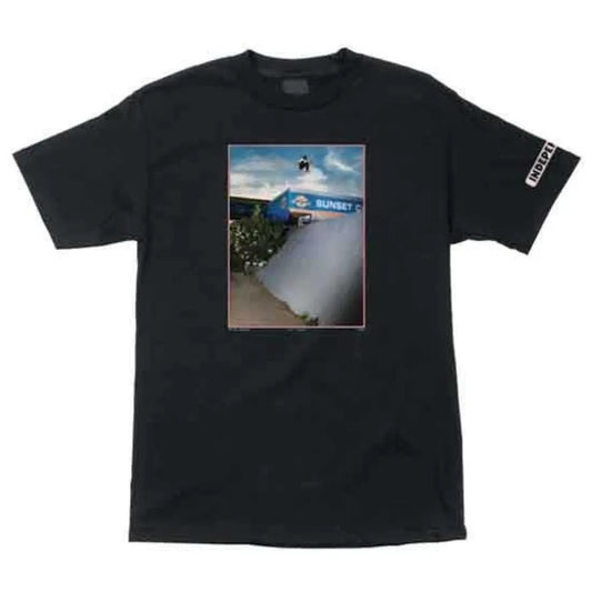 Independent Sunset carwash short sleeve T-shirt