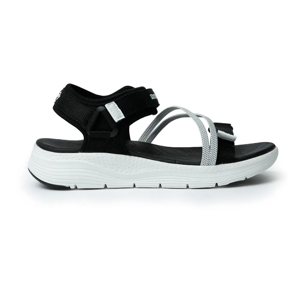 Izas Freya sandals
