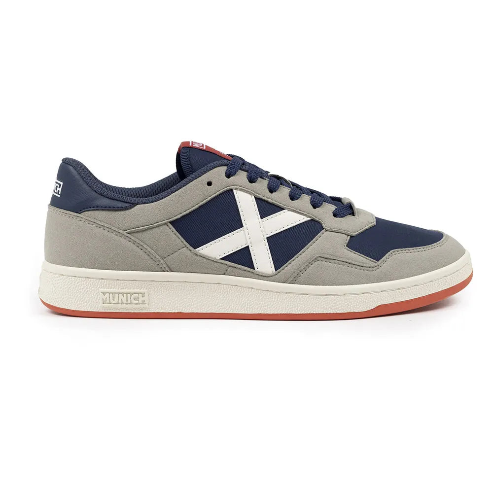 Munich Arrow 77 trainers