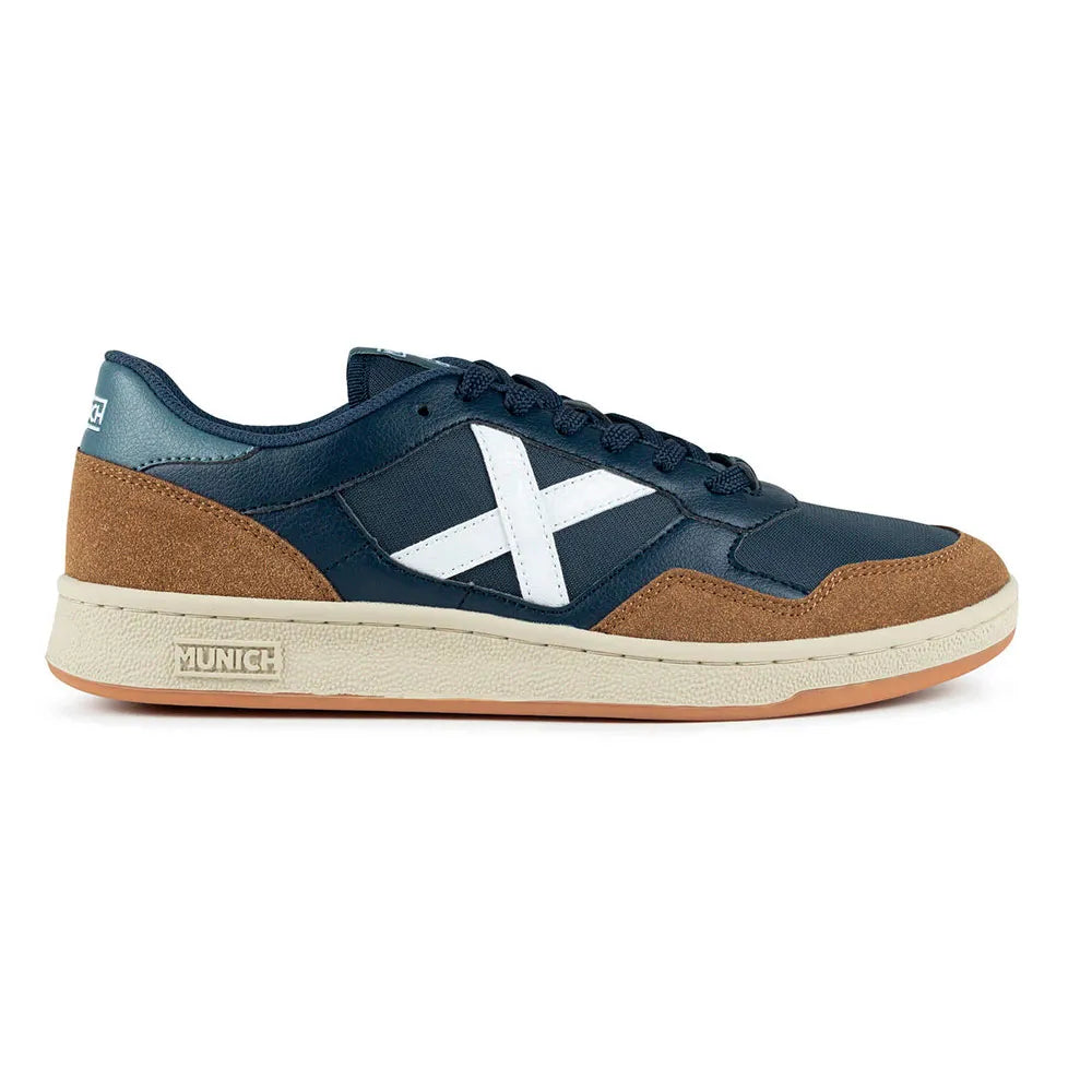 Munich Arrow 84 trainers