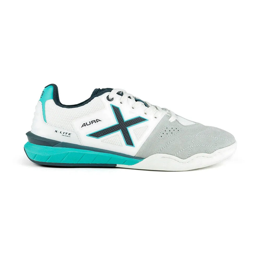 Munich Aura 02 trainers