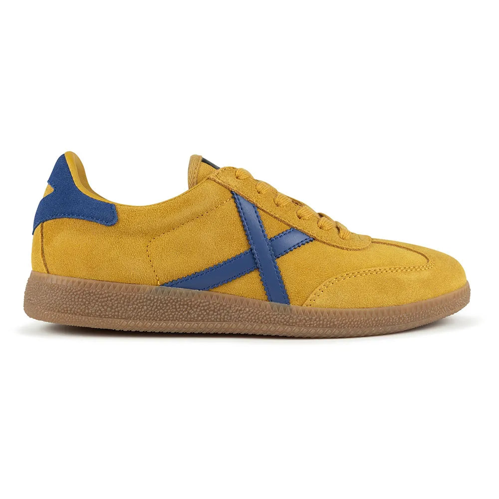 Munich Barru 230 trainers