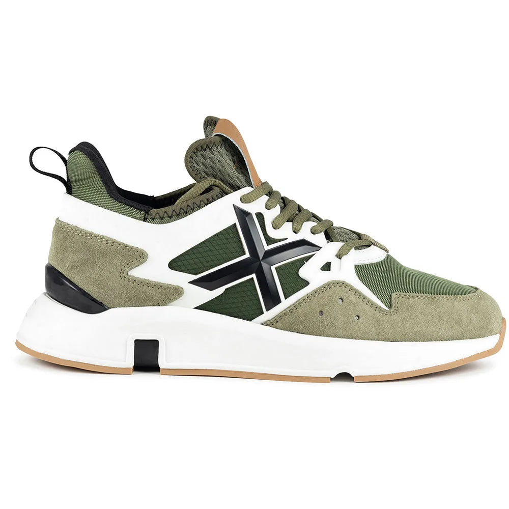 Munich Clik 111 trainers