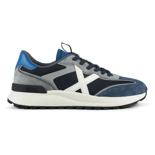 Munich Dynamix 16 trainers