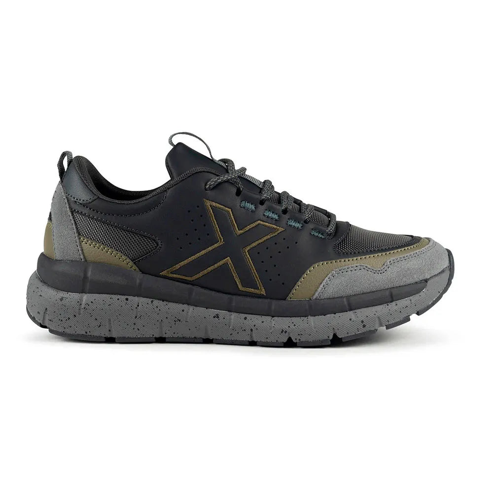 Munich Kava 33 trainers