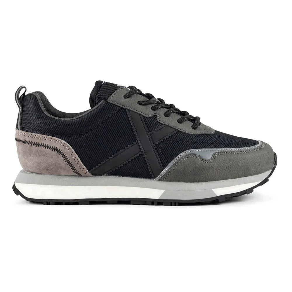 Munich Next 24 trainers