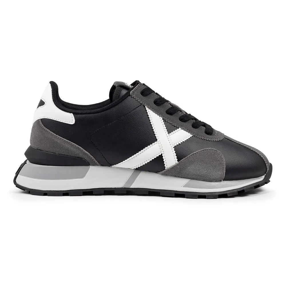 Munich Sapporo 196 trainers