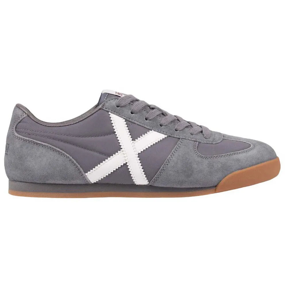 Munich Stereo 01 trainers