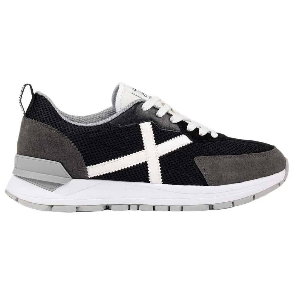 Munich Versatile 33 trainers
