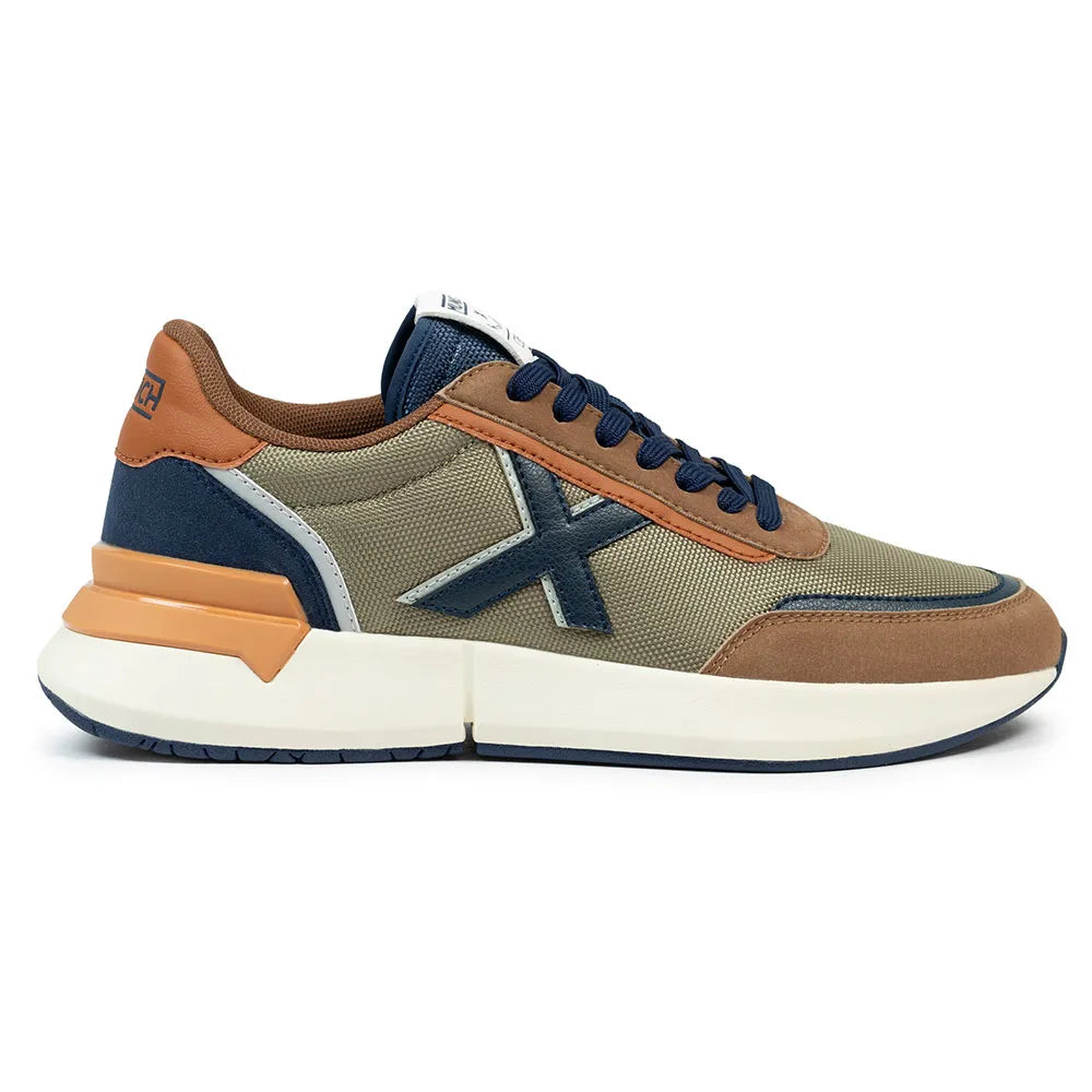 Munich Versus 107 trainers