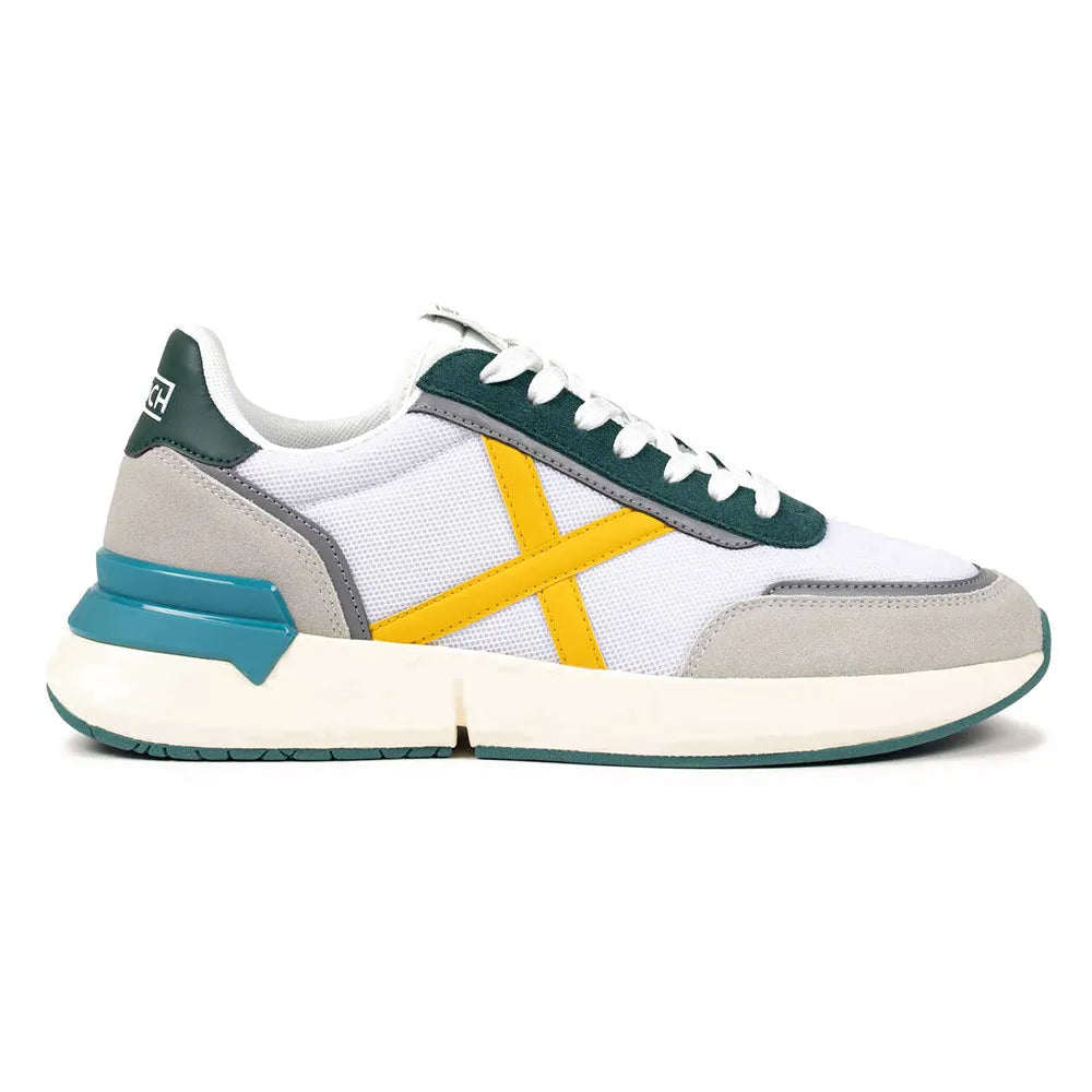 Munich Versus 117 trainers