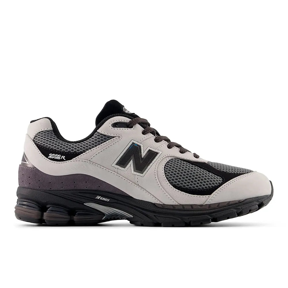 New balance 2002R trainers