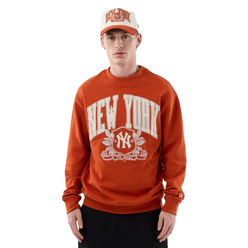 New era MLB Arch Graphic Crew New York Yankees sweatshirt