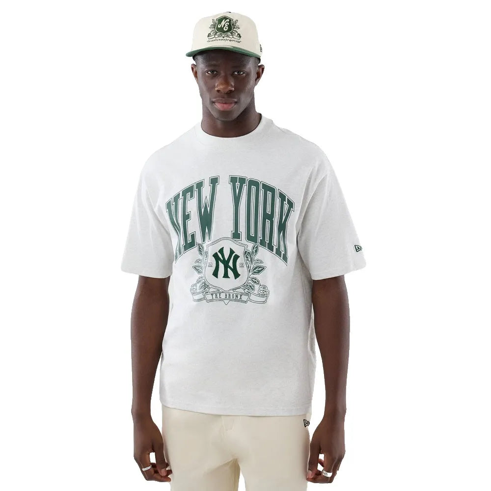 New era MLB Arch Graphic Oversize New York Yankees short sleeve T-shirt
