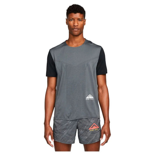 Nike Dri Fit Rise 365 Trail short sleeve T-shirt