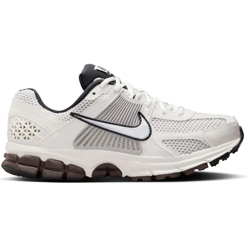 Nike Zoom Vomero 5 trainers