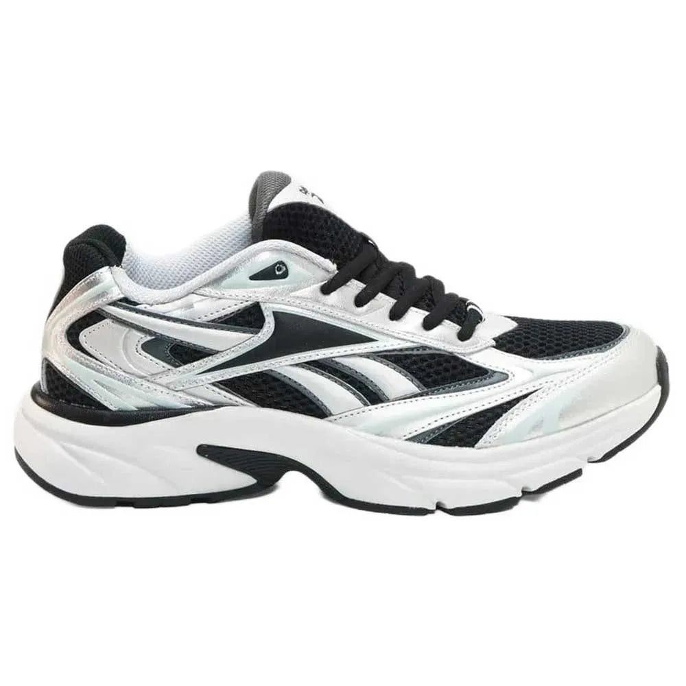 Reebok Belwave trainers