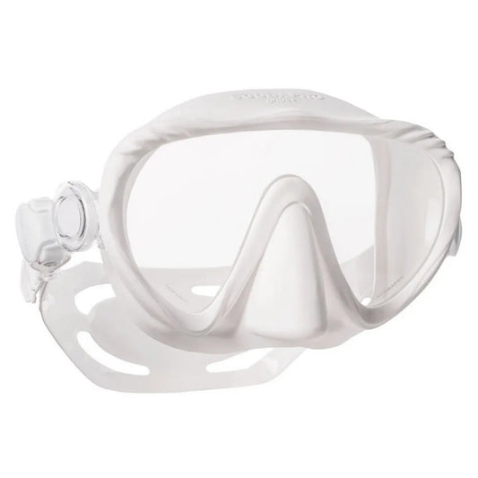Scubapro Ghost woman diving mask