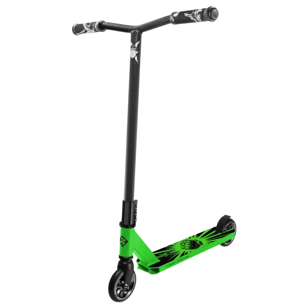 Street surfing Bandit x love punch green scooter