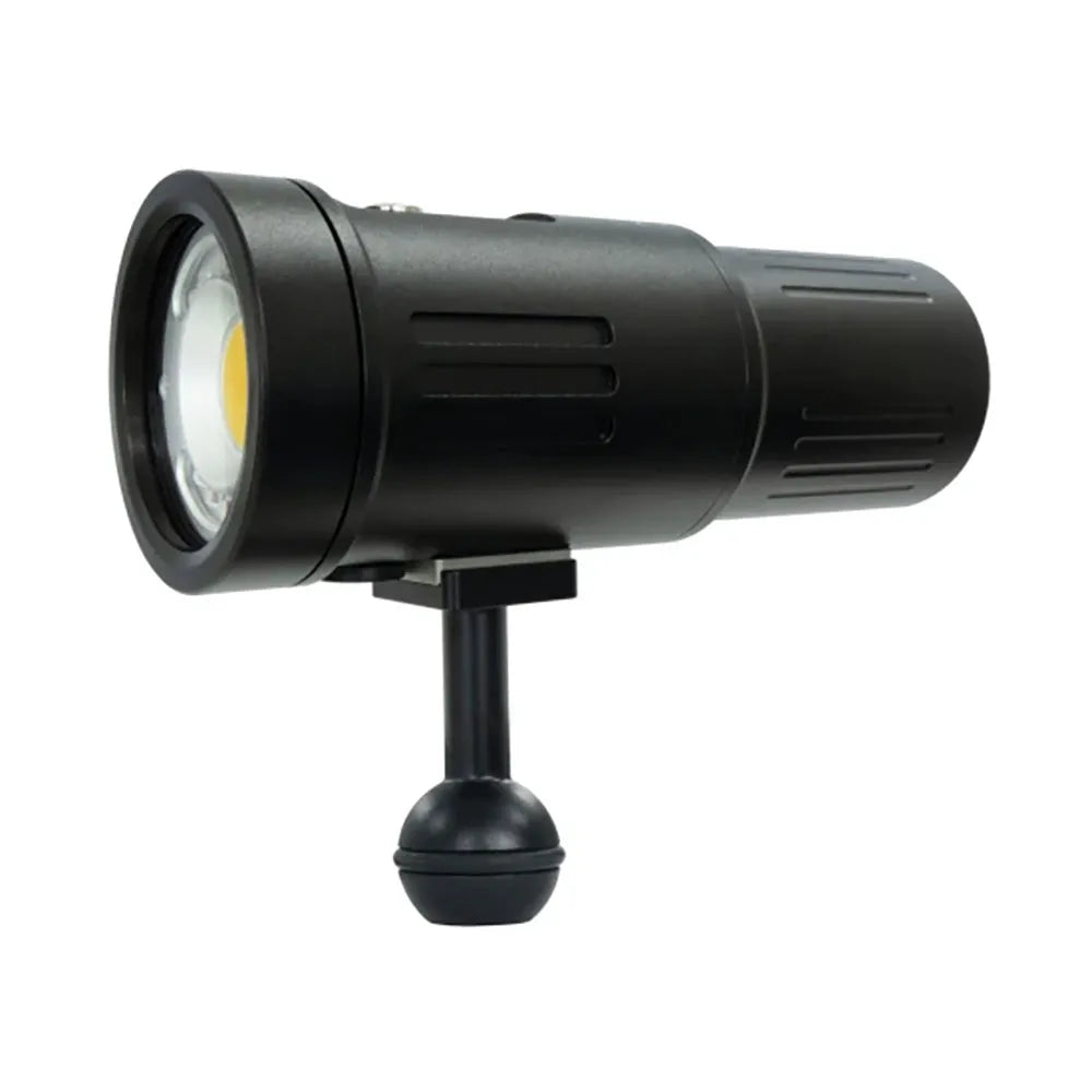 Supe P33 dive light