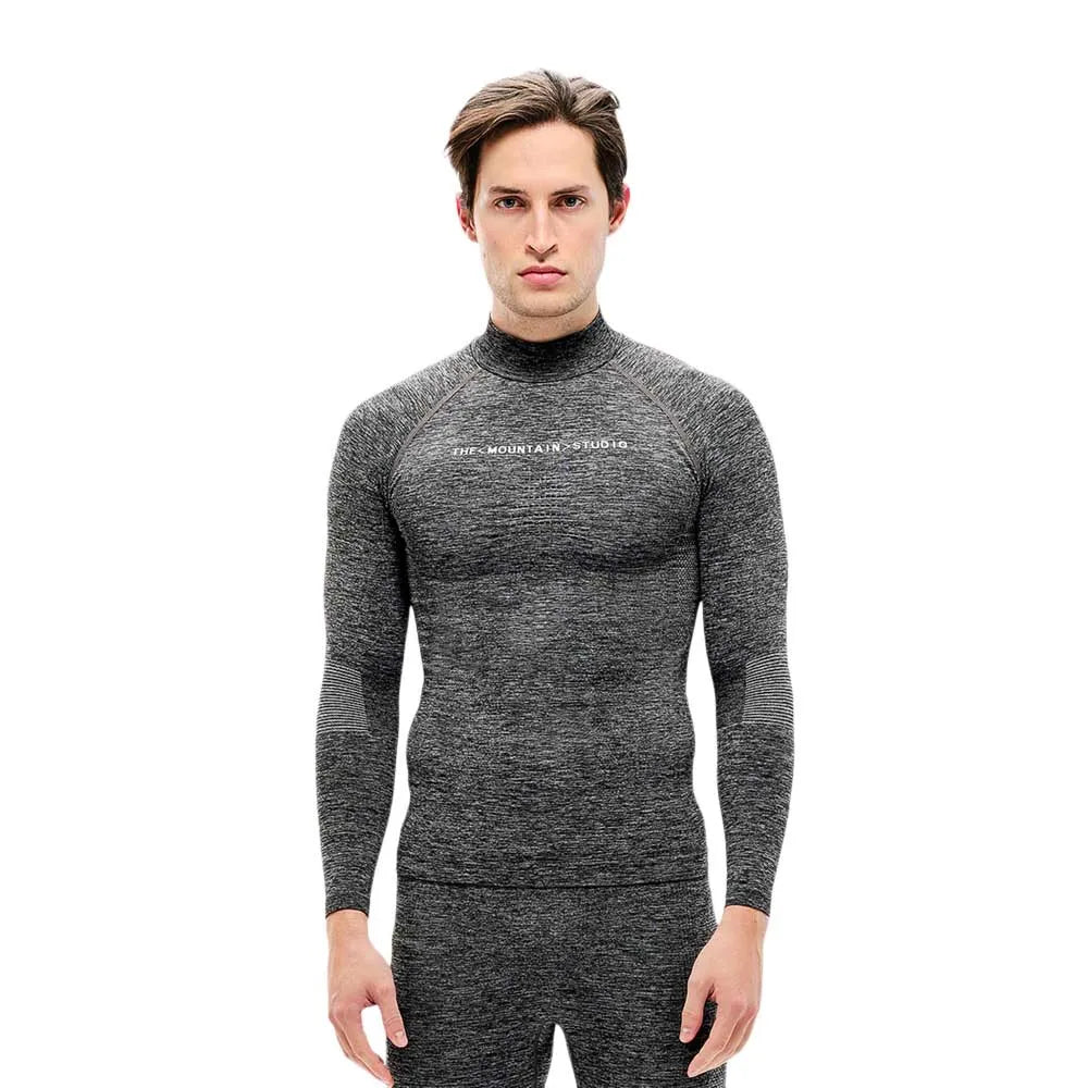 The mountain studio Base high crew long sleeve base layer