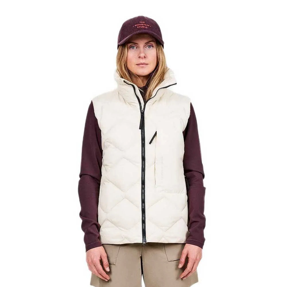 The mountain studio Ultralight down vest