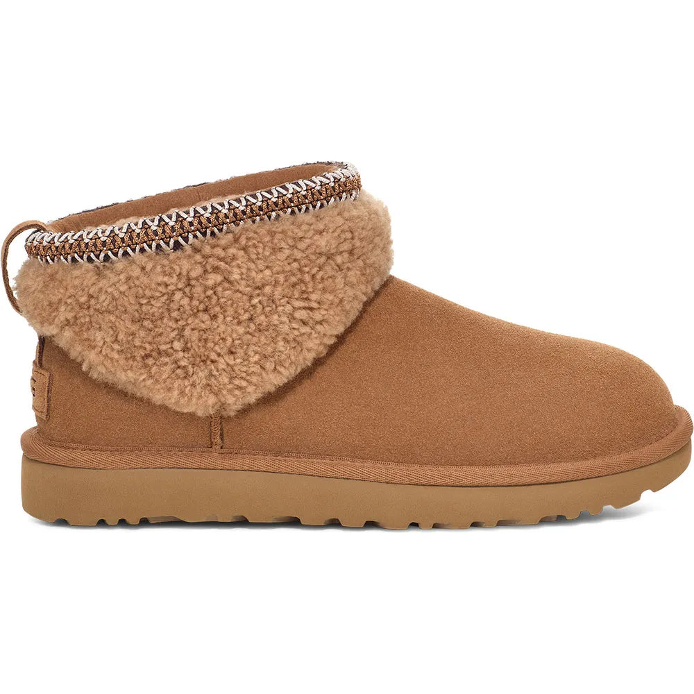 Ugg Classic Ultra Mini Maxi Curly booties