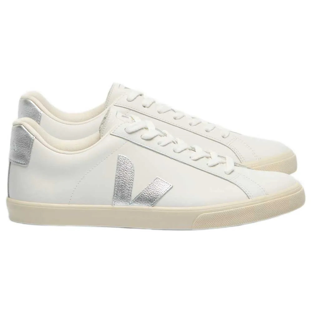 Veja Esplar Logo trainers