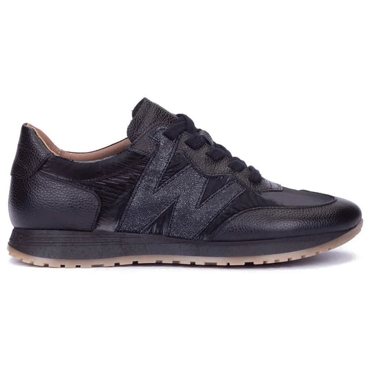Wonders A-4810 trainers